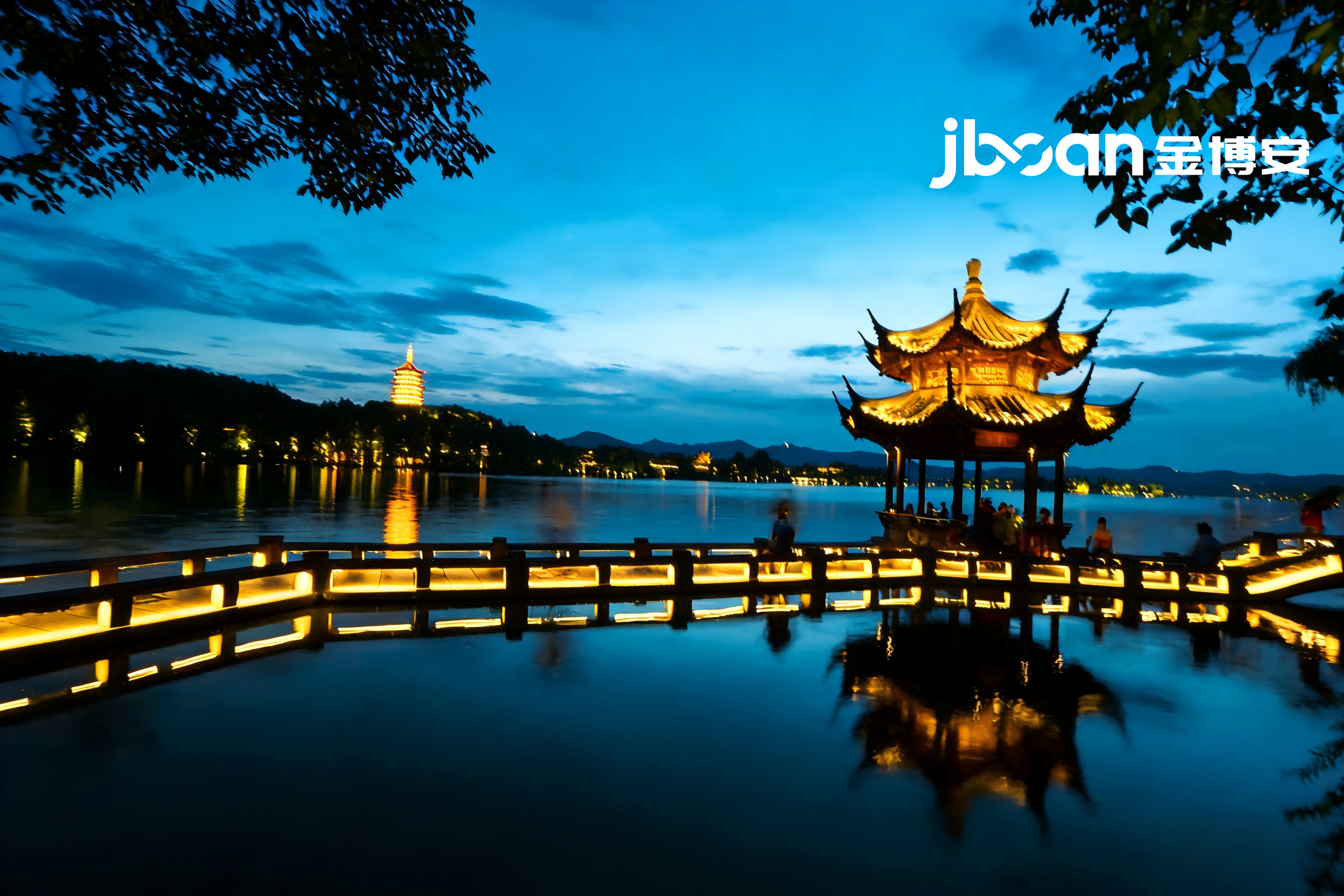 ​JBOAN金博安：IP68级柔性霓虹+3000K暖光，点亮西湖廊桥诗意夜景(图5)