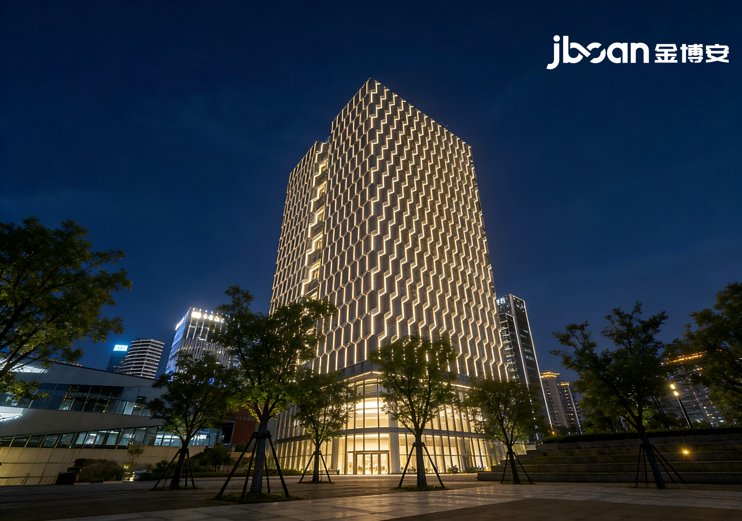 JBOAN金博安LED柔性霓虹灯RGBW 商务大厦案例(图3) JBOAN金博安LED柔性霓虹灯RGBW 商务大厦案例(图3)