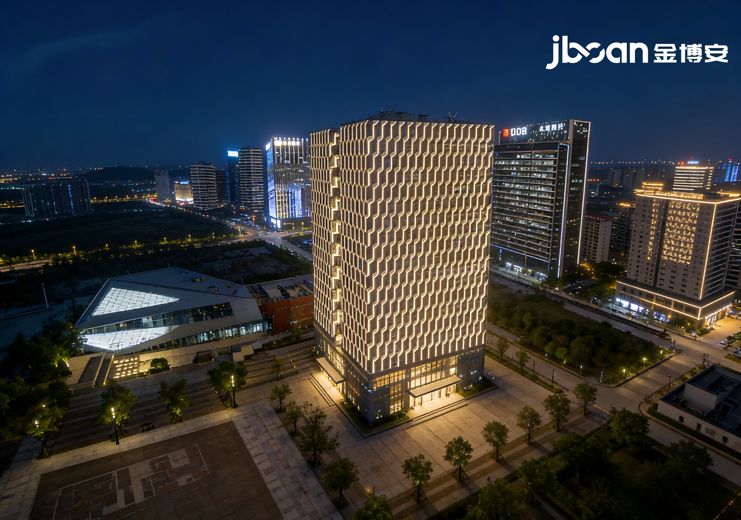 JBOAN金博安LED柔性霓虹灯RGBW 商务大厦案例(图5) JBOAN金博安LED柔性霓虹灯RGBW 商务大厦案例(图5)