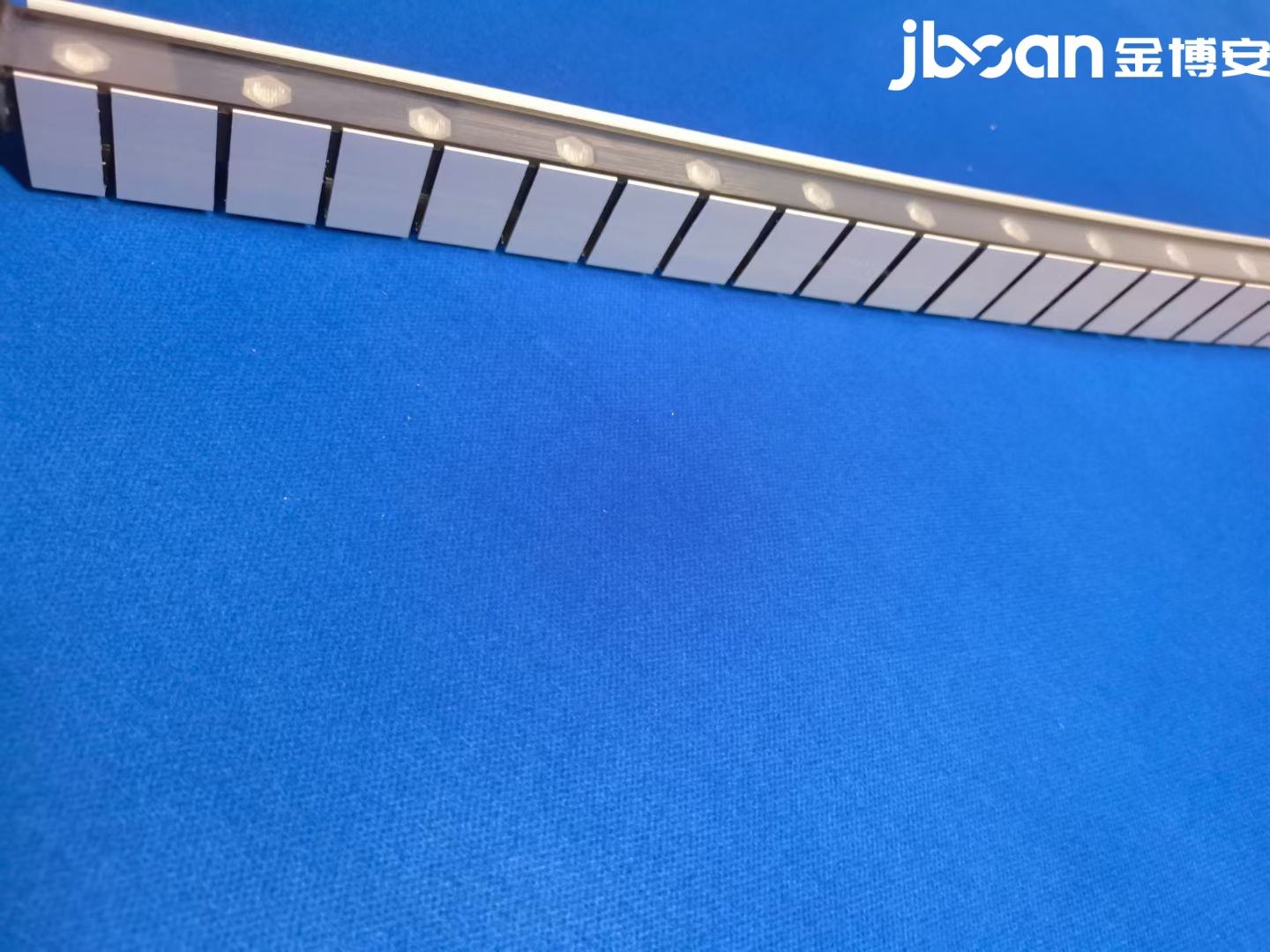 JBOAN金博安LED洗墙灯色容差精准管控(图3)