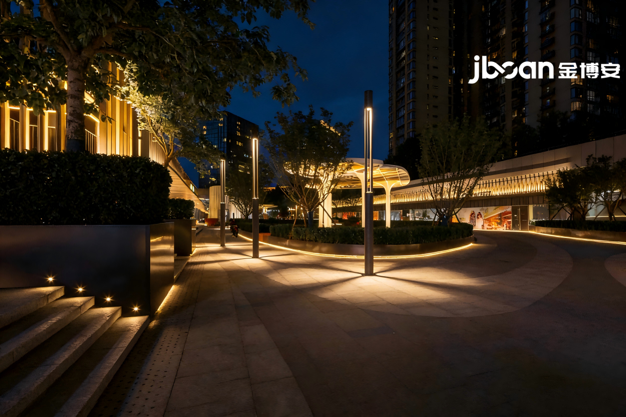 金博安点亮华润商业街区里巷(图3)