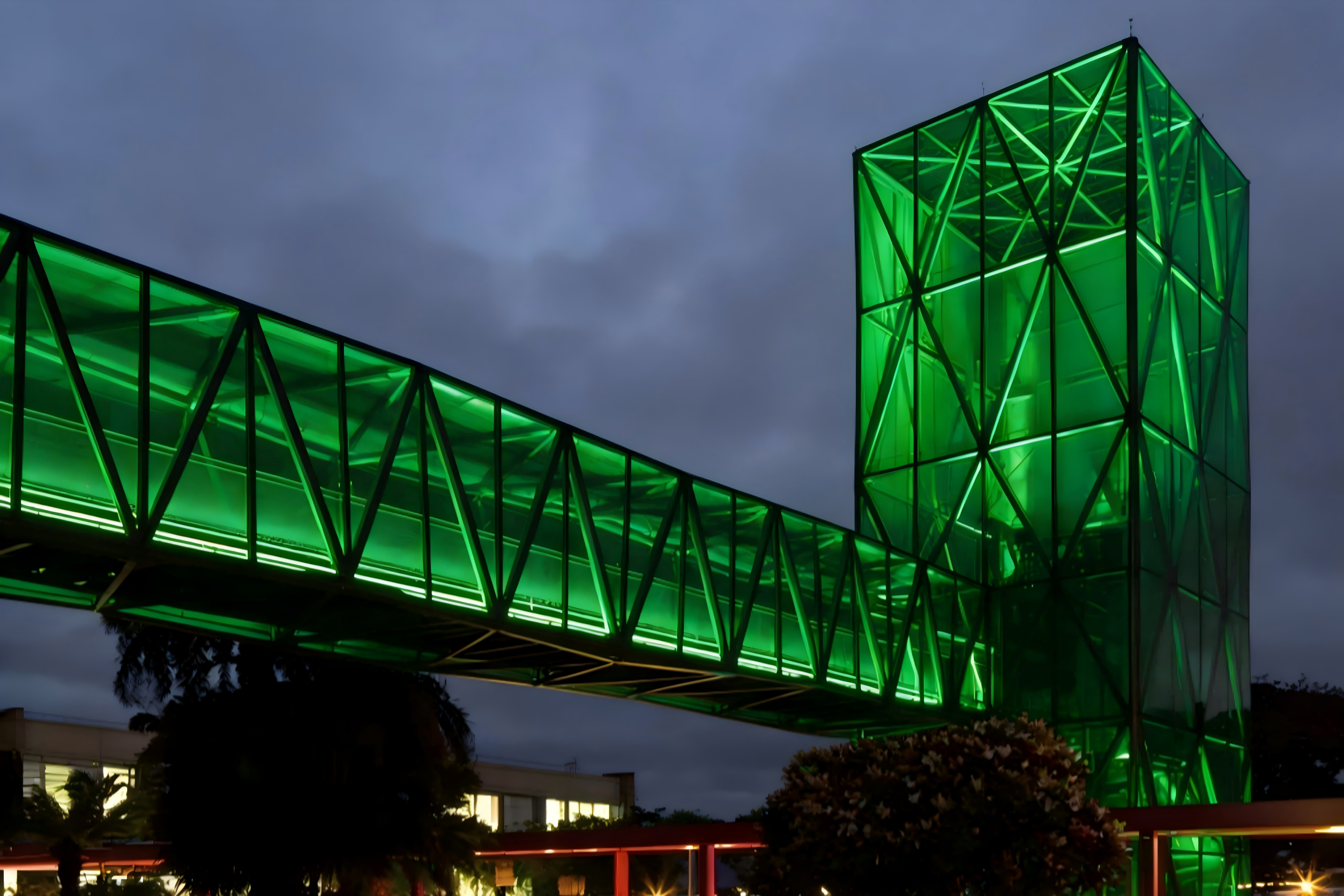 柔光织甜梦，彩韵映南美｜JBOAN金博安点亮巴西雀巢巧克力博物馆夜景