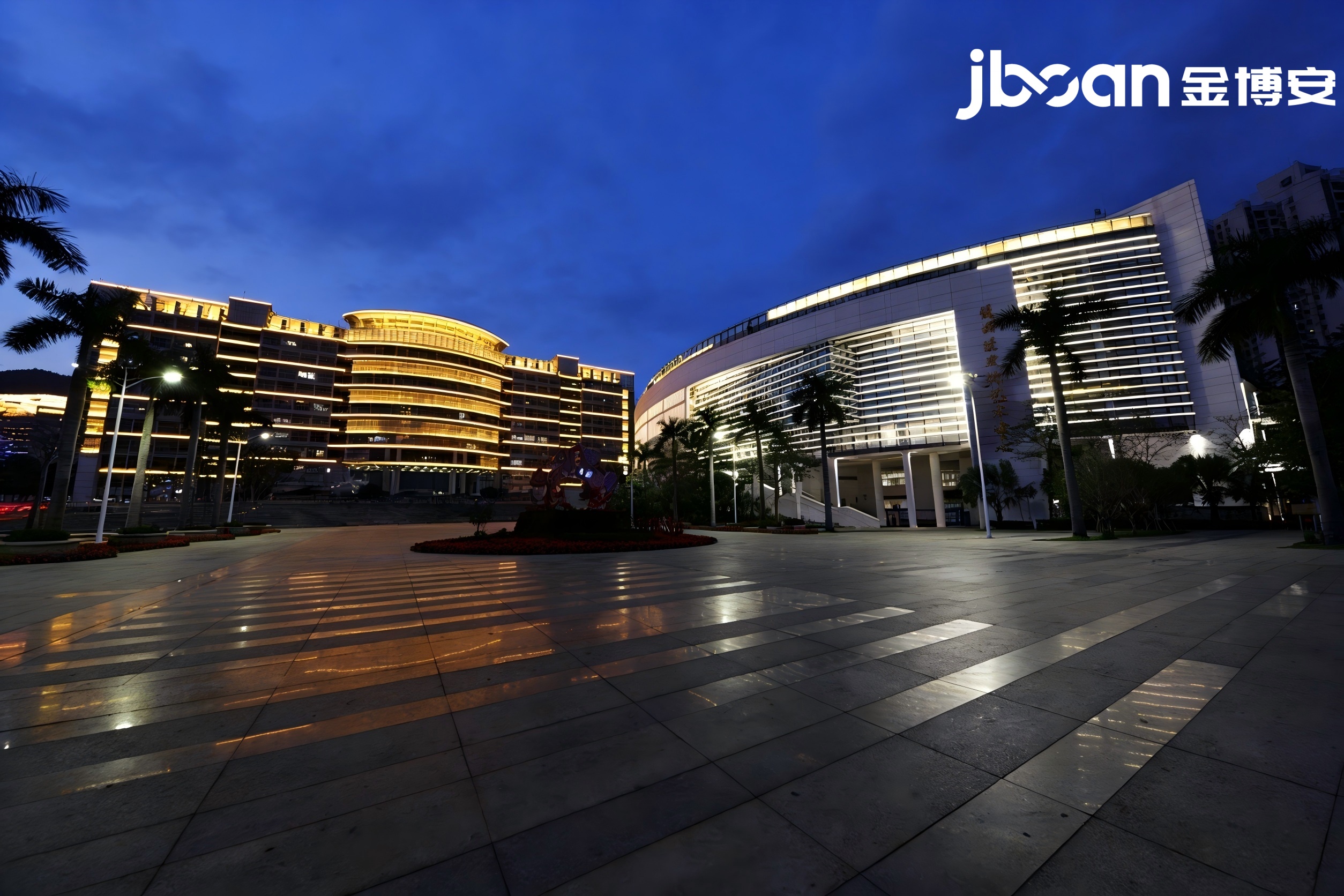  暖光筑城芯，灯耀盐田湾｜JBOAN金博安点亮盐田区公共文化建筑夜景(图4)