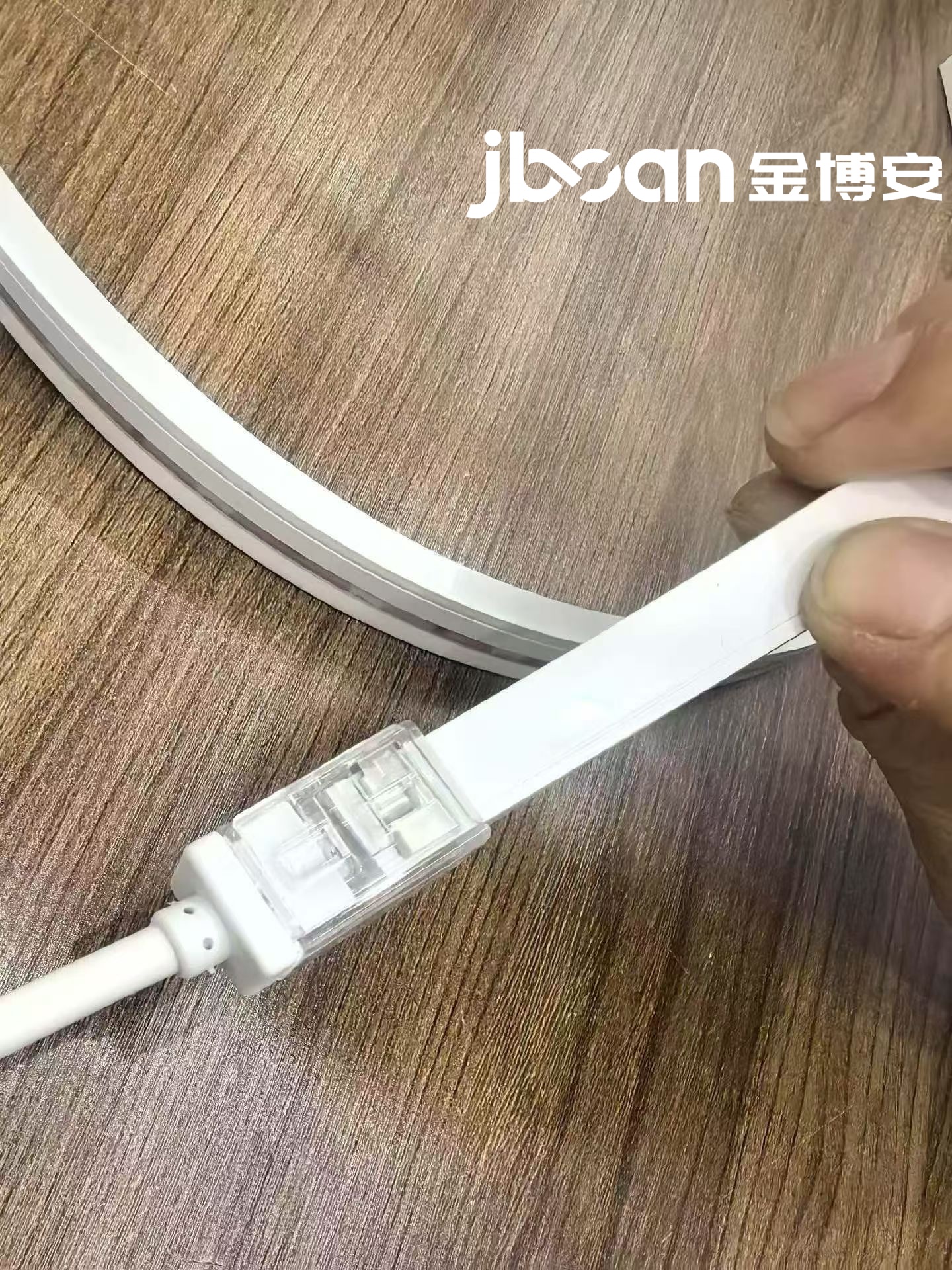 JBOAN 专用对接头 攻克长距离幕墙亮化 无缝拼接告别暗区断层(图5) JBOAN 专用对接头 攻克长距离幕墙亮化 无缝拼接告别暗区断层(图5)